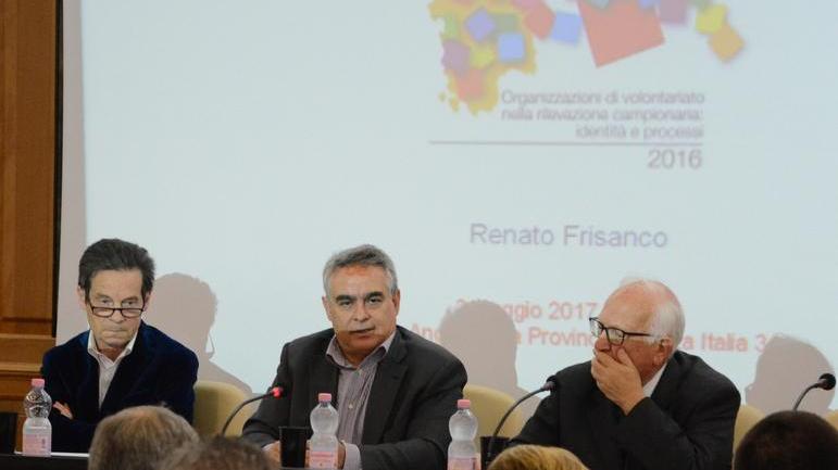 Un esercito di volontari per combattere la povertà