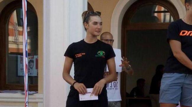 Carmela sceglie il ciclismo e dice addio alla danza