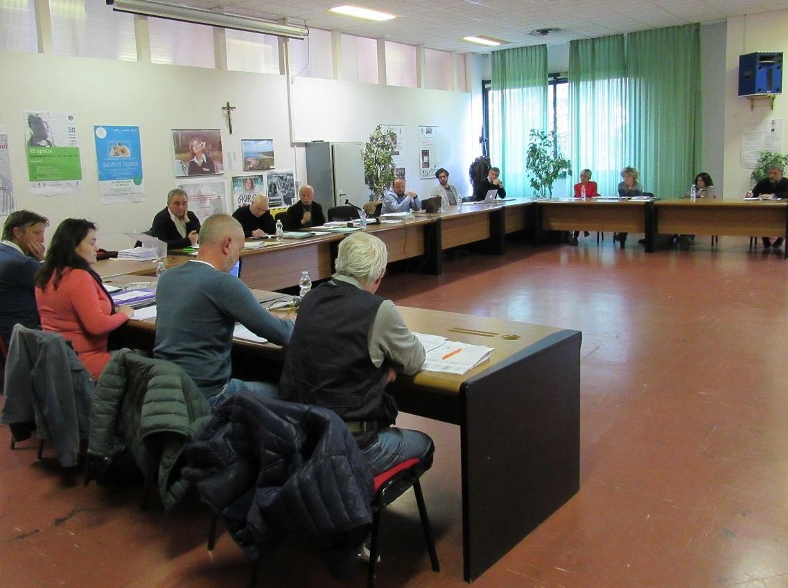Teschio davanti a casa, la solidarietà del Consiglio