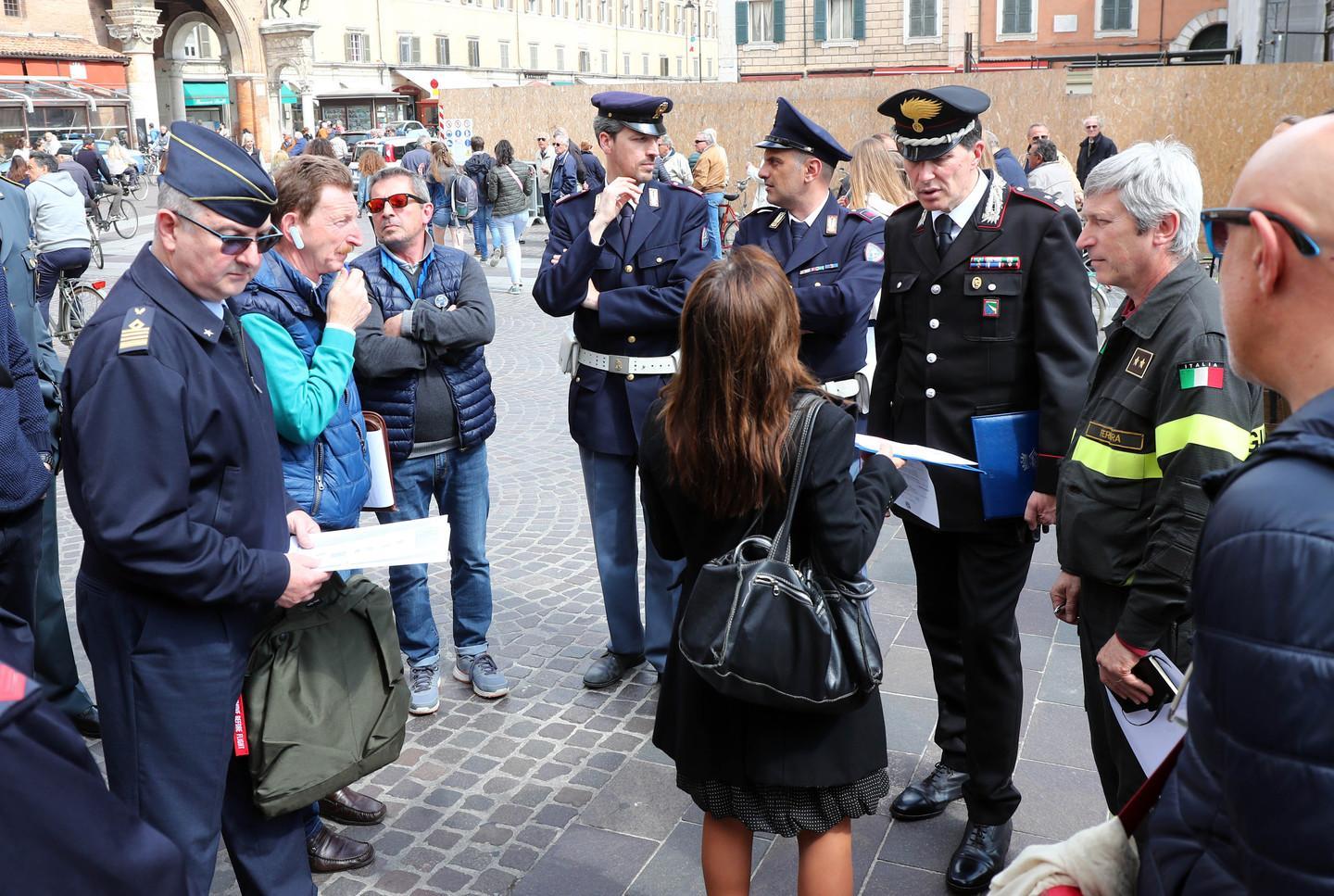 Festa del 2 giugno, quest’anno niente paracadutisti