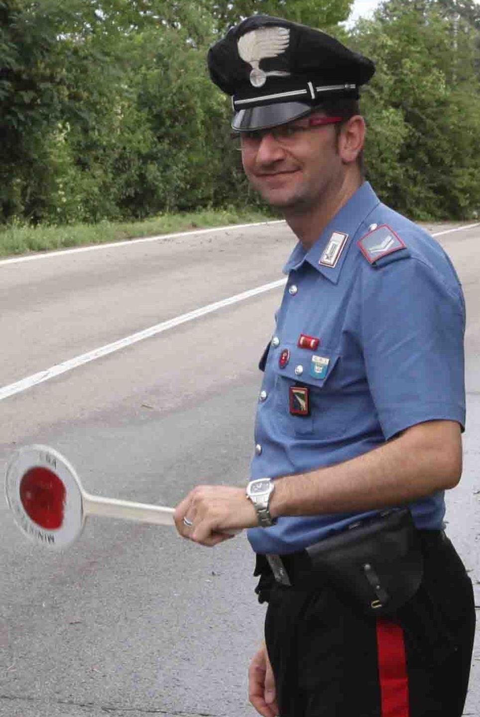 Sedicenne tenta di rubare in una casa ma viene bloccato
