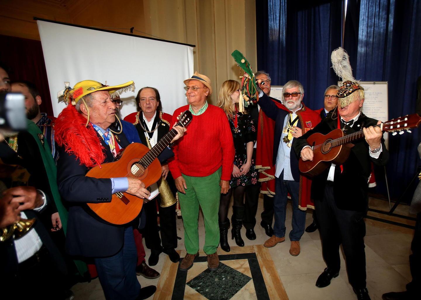 Renzo Arbore protagonista al grande raduno dei goliardi  