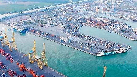 Frode fiscale, nei guai ditta di autotrasporti che operava al porto