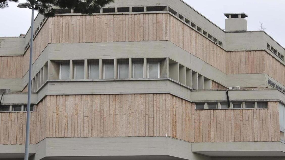 «Baci e rapporti intimi Ma la prof ebbe rispetto»