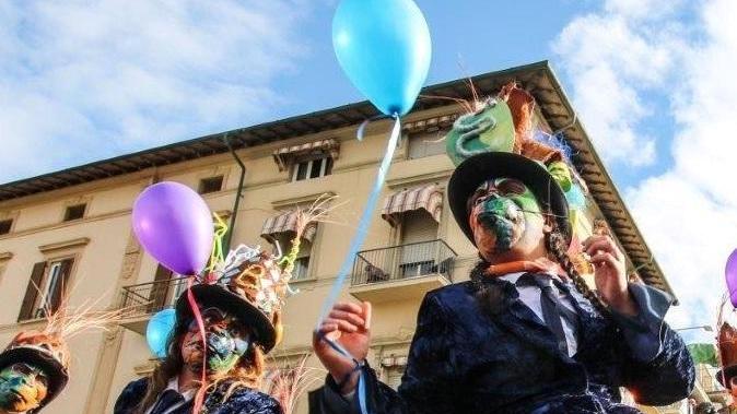 Le coreografie dei carri di Viareggio in scena al Giglio