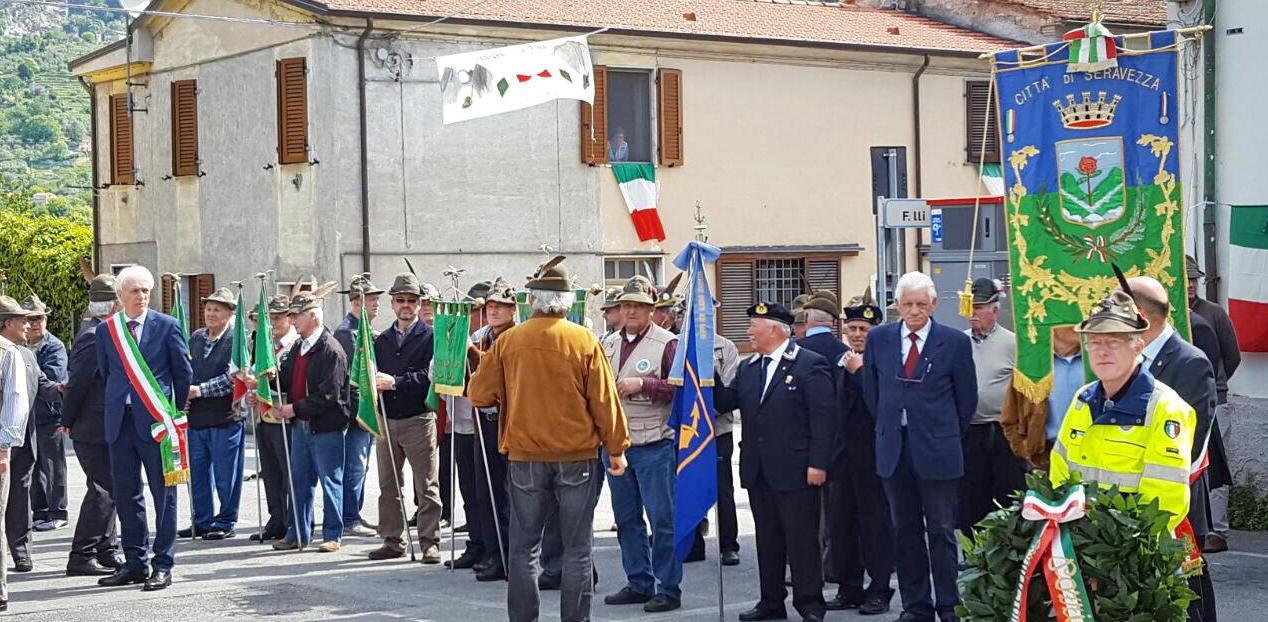 Il Gruppo Alpini di Pozzi festeggia mezzo secolo