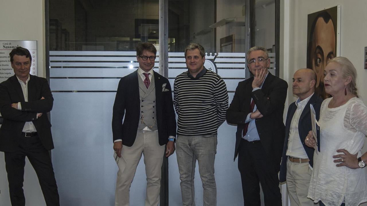 Il design della piastrella in mostra