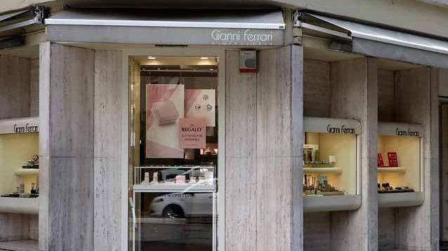 Ricordi e preziosi nell’Orologeria Gianni Ferrari