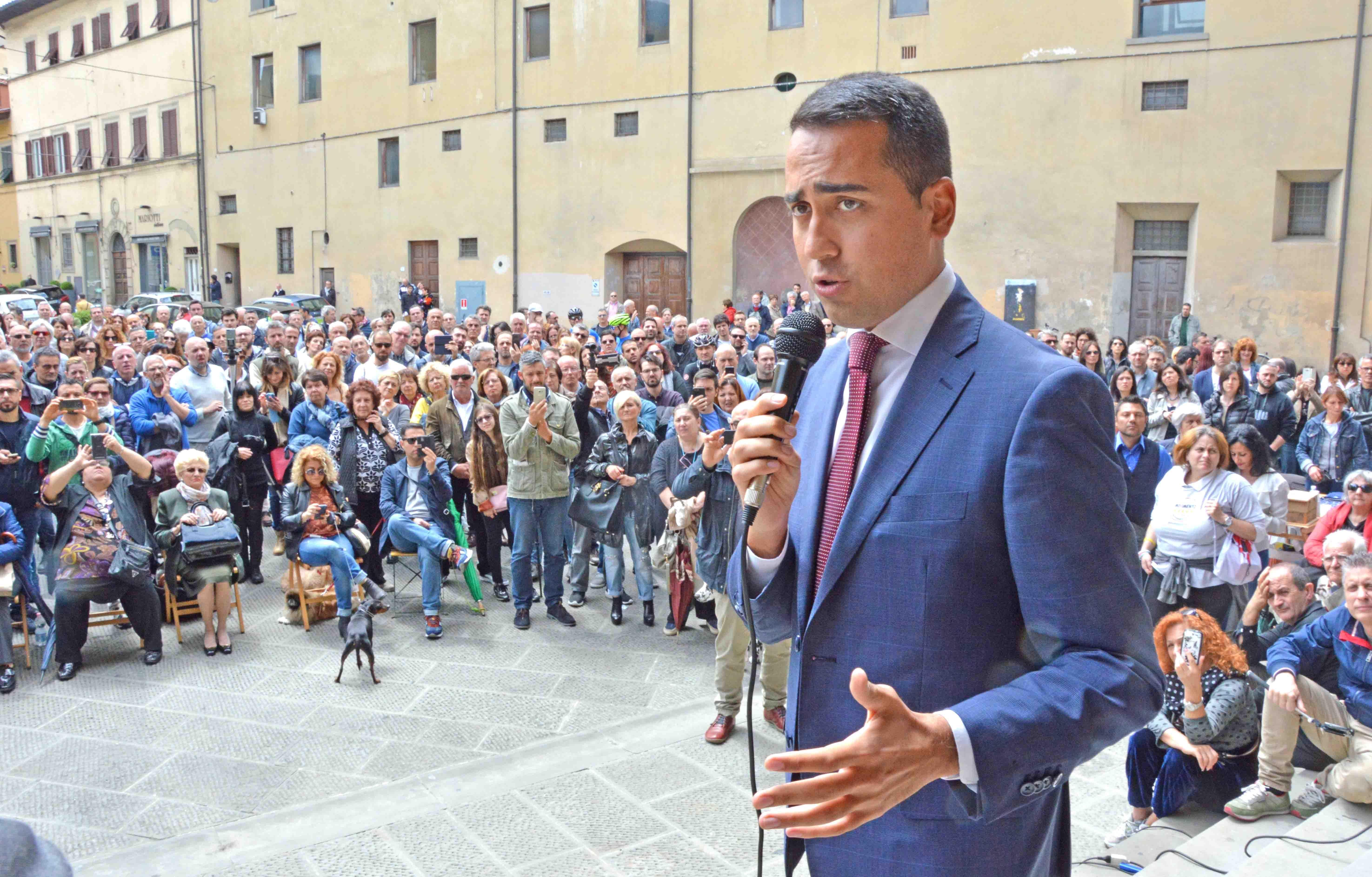 Luigi Di Maio in piazza Papa Giovanni XXIII (Foto Gori)