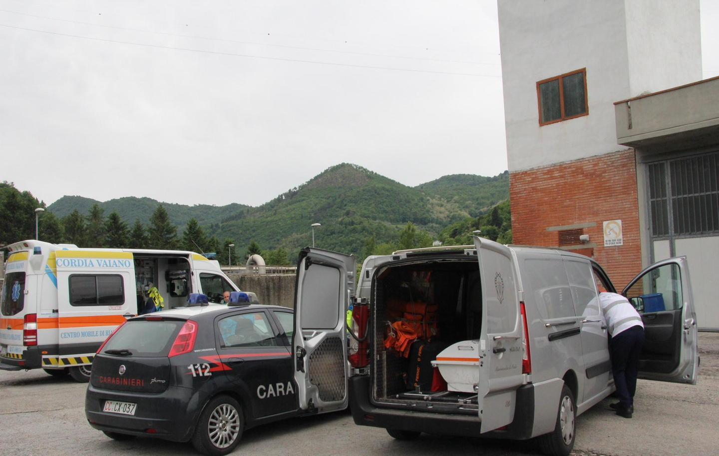 La vicinanza di Lorenzini alla moglie e ai due figli 