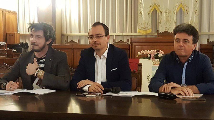 Dieci giorni di maxi show