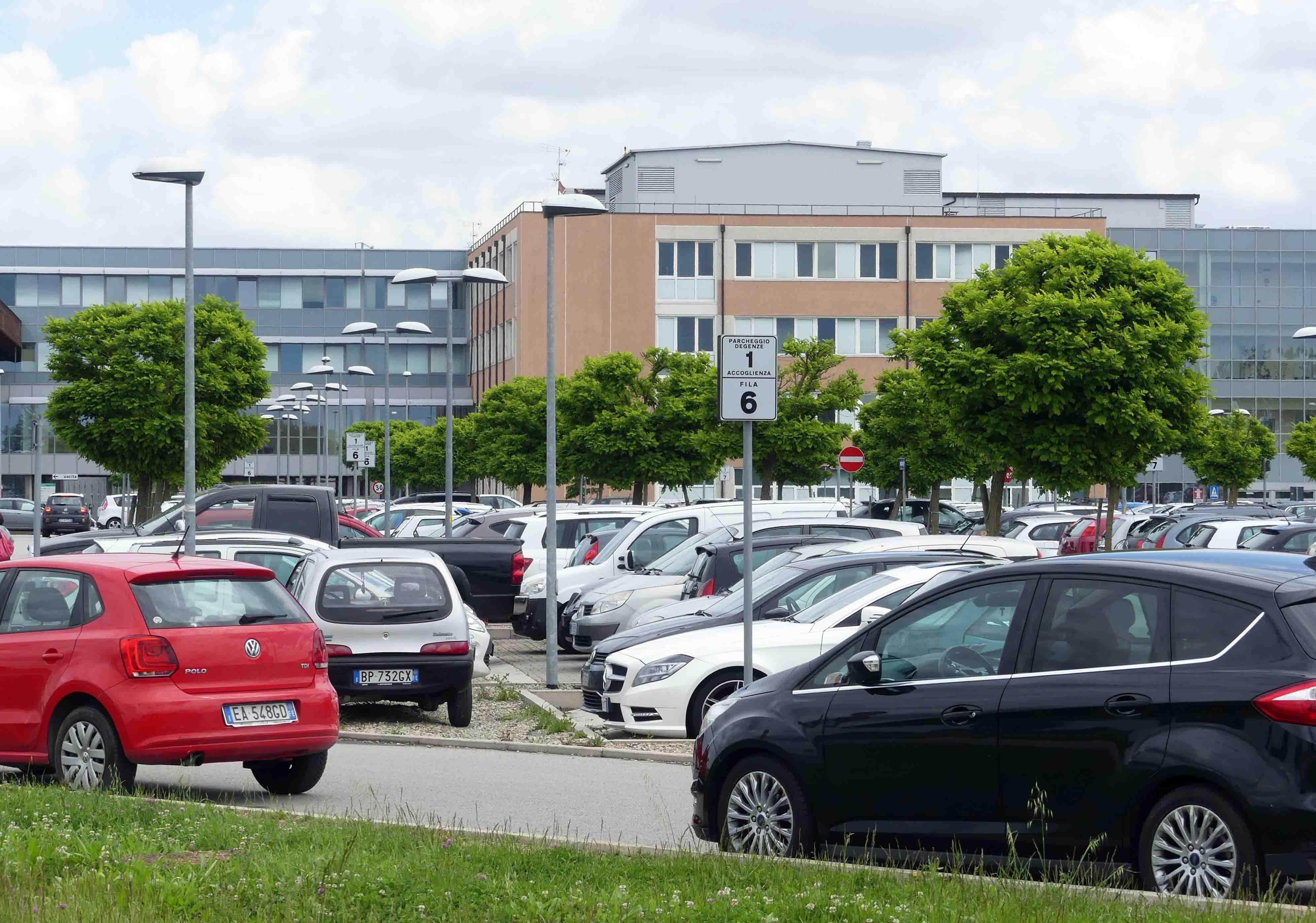 Parcheggi al Sant'Anna di Cona