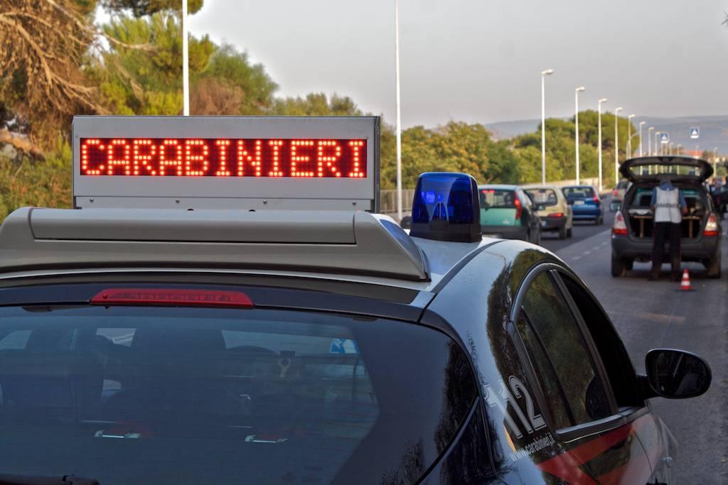 Alghero, coppia aggredita e rapinata in una casa di campagna