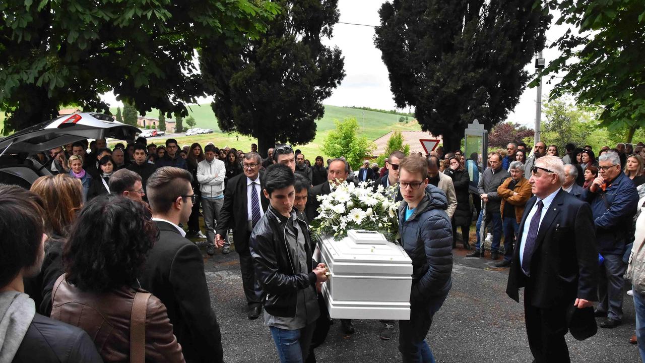 Casalgrande: commosso addio a Federico Tabelli, morto a 18 anni