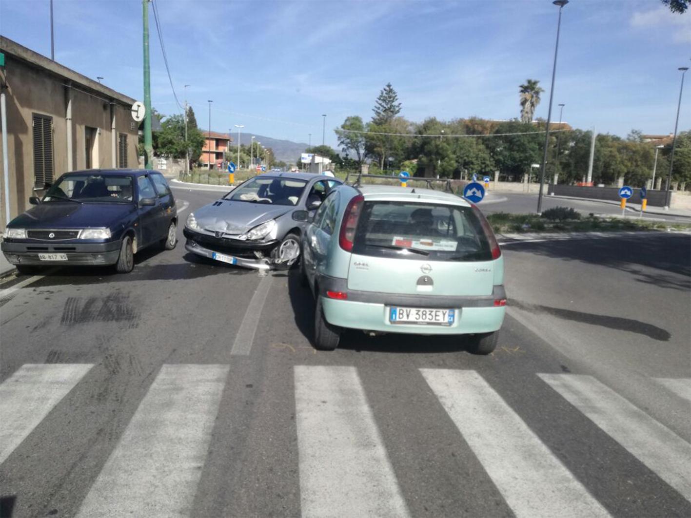 Le auto coinvolte nell'incidente di Simaxis