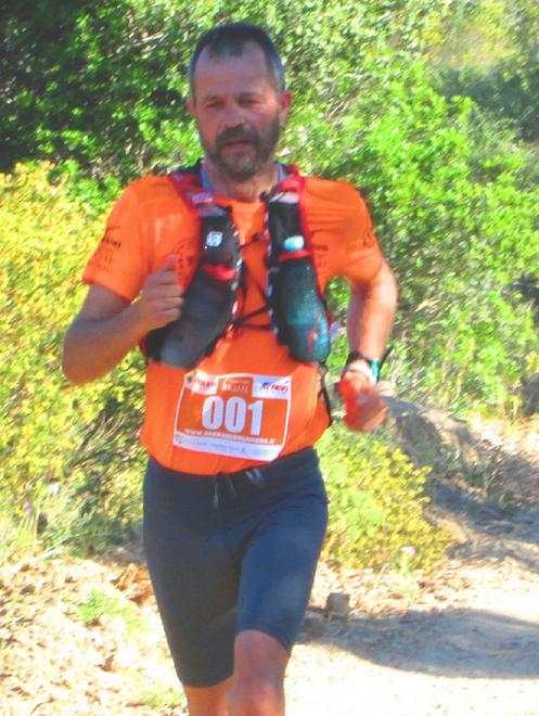 Filippo Salaris vince la Sea Trail di Porto Corallo 