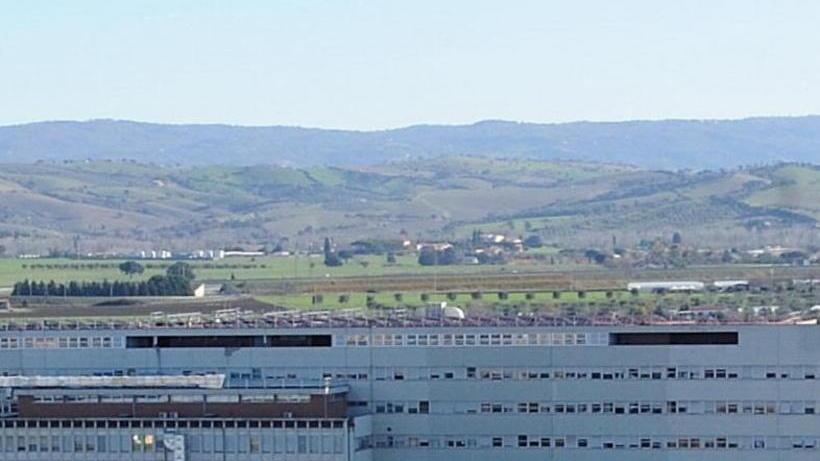 «I nostri medici pagati otto volte meno»