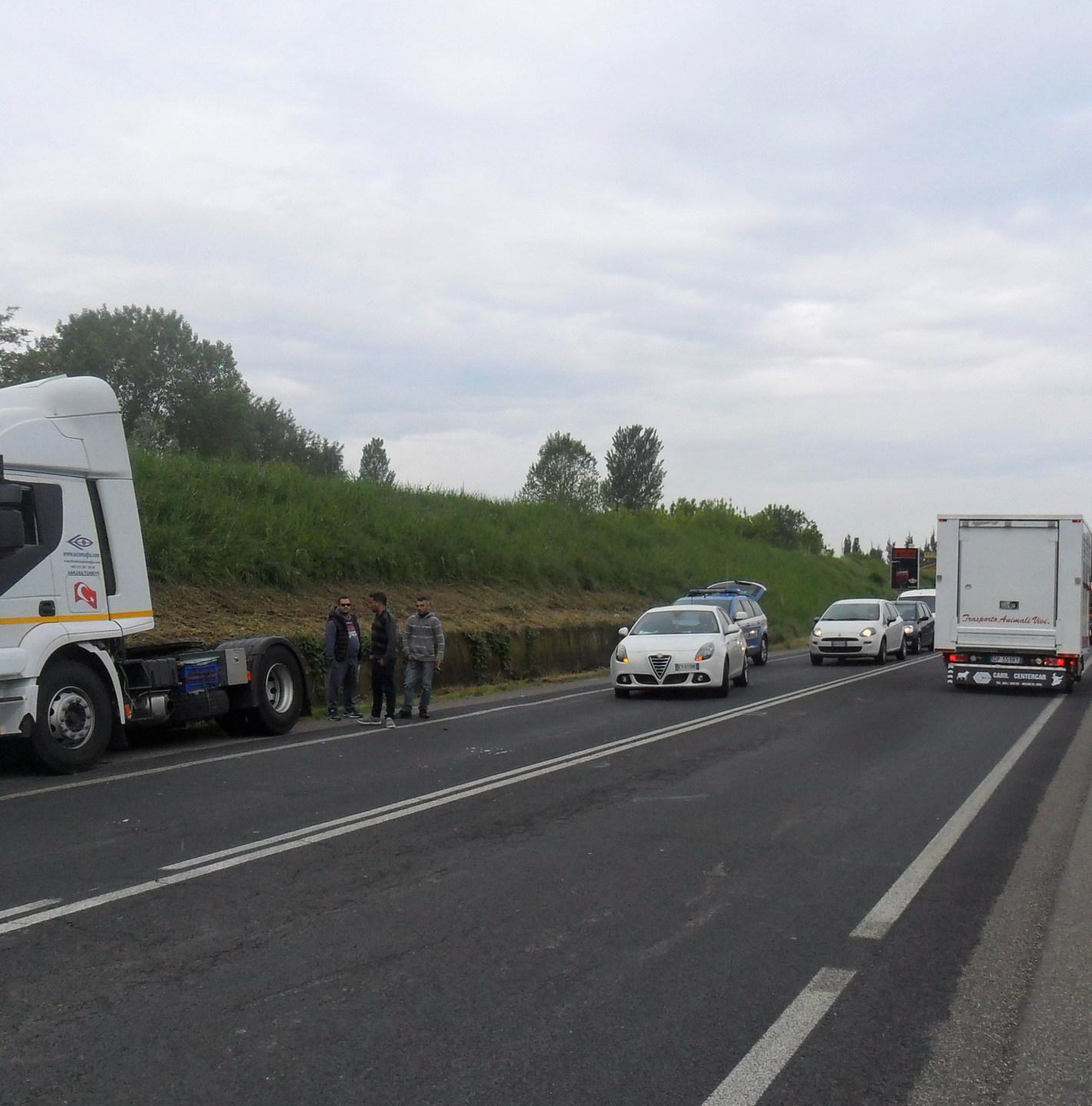 Un altro incidente sulla Provinciale riaccende le critiche 
