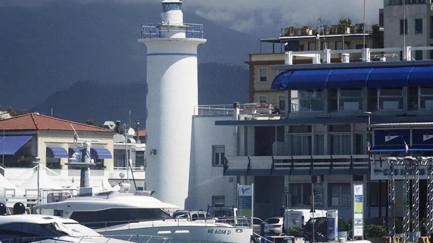 Versilia Yachting al via in Darsena