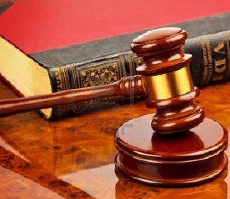 “Fratelli coltelli” in lite per la casa ereditata 