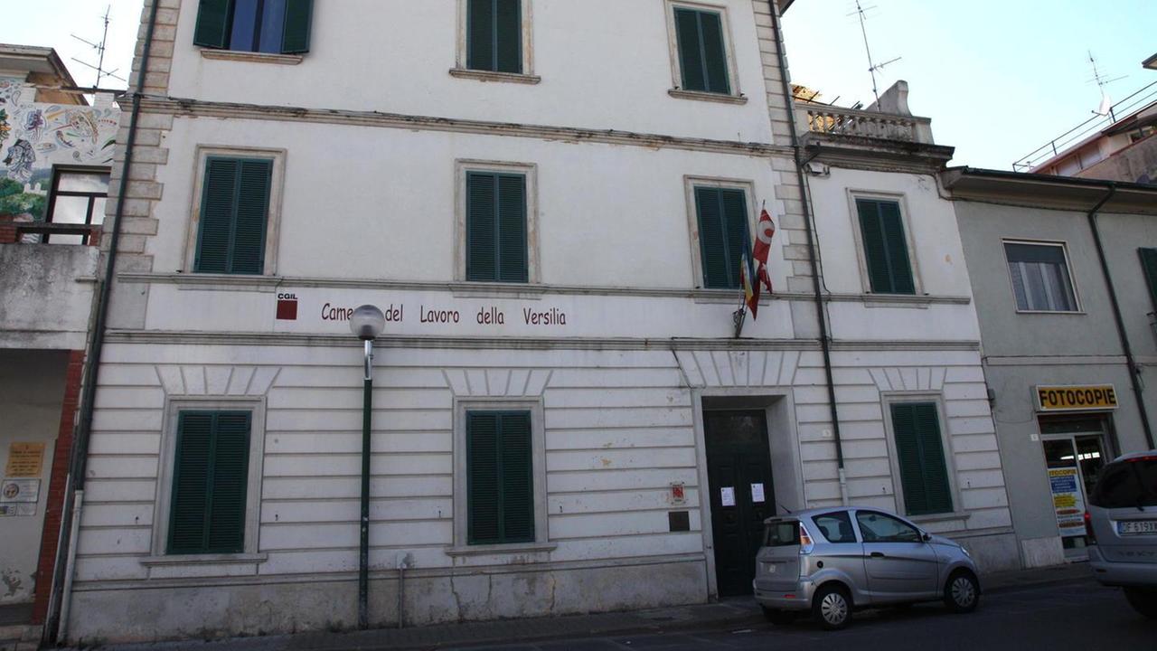 Aggressione a un sindacalista richiesta danni a padre e figlio