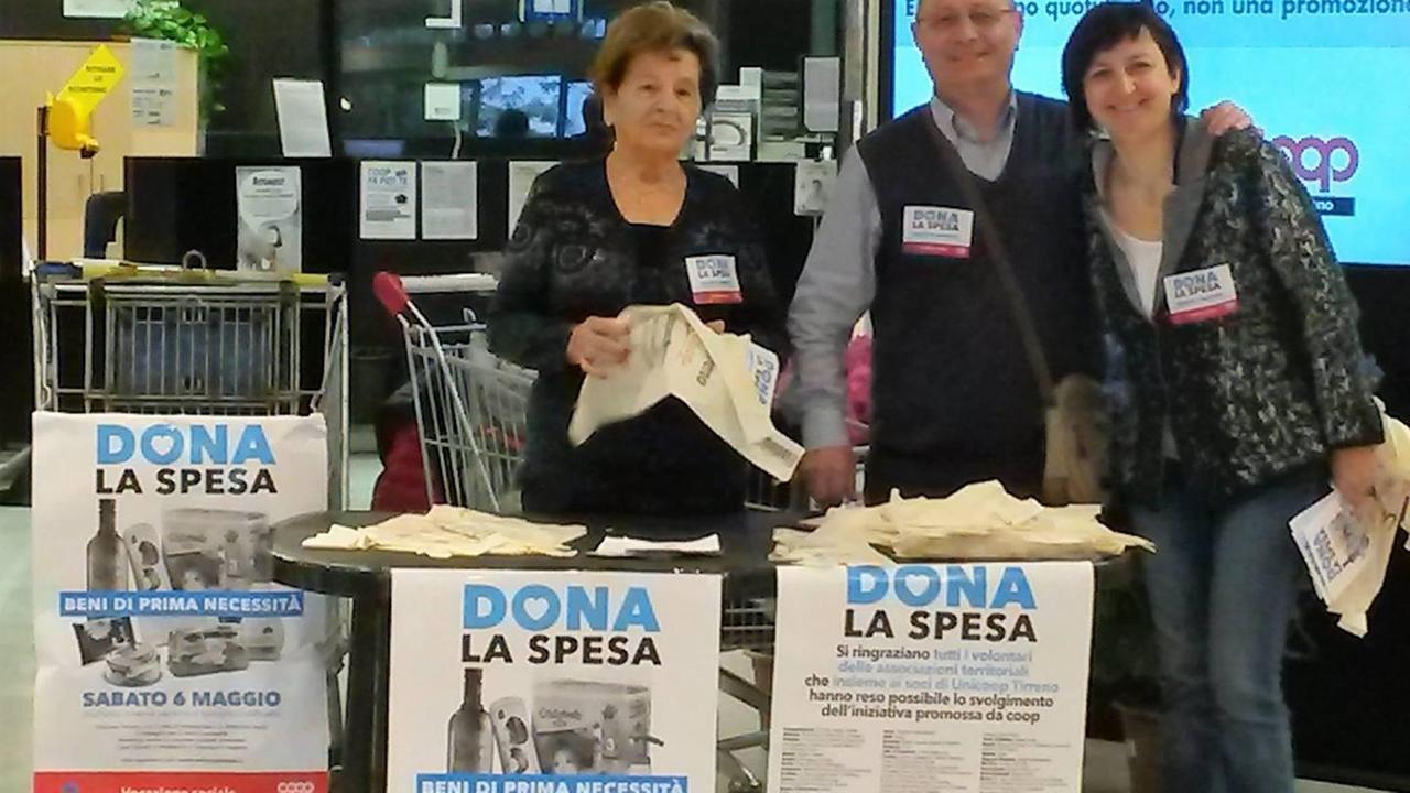 Raccolta di alimenti 5,4 tonnellate con “Dona la spesa”
