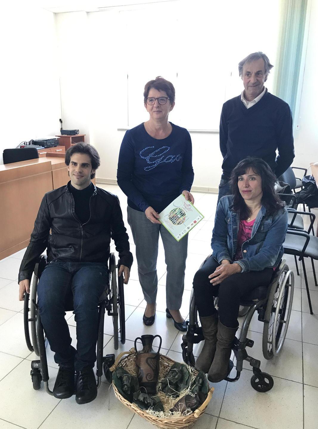 Sport senza barriere a Cecina il torneo di tennis in carrozzina 