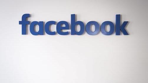 La Thailandia minaccia Facebook 