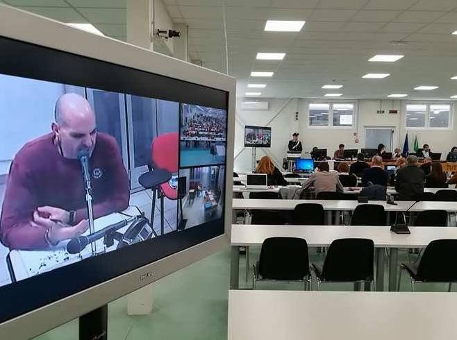 Bolognino: «Diedi l’auto a Belen» 