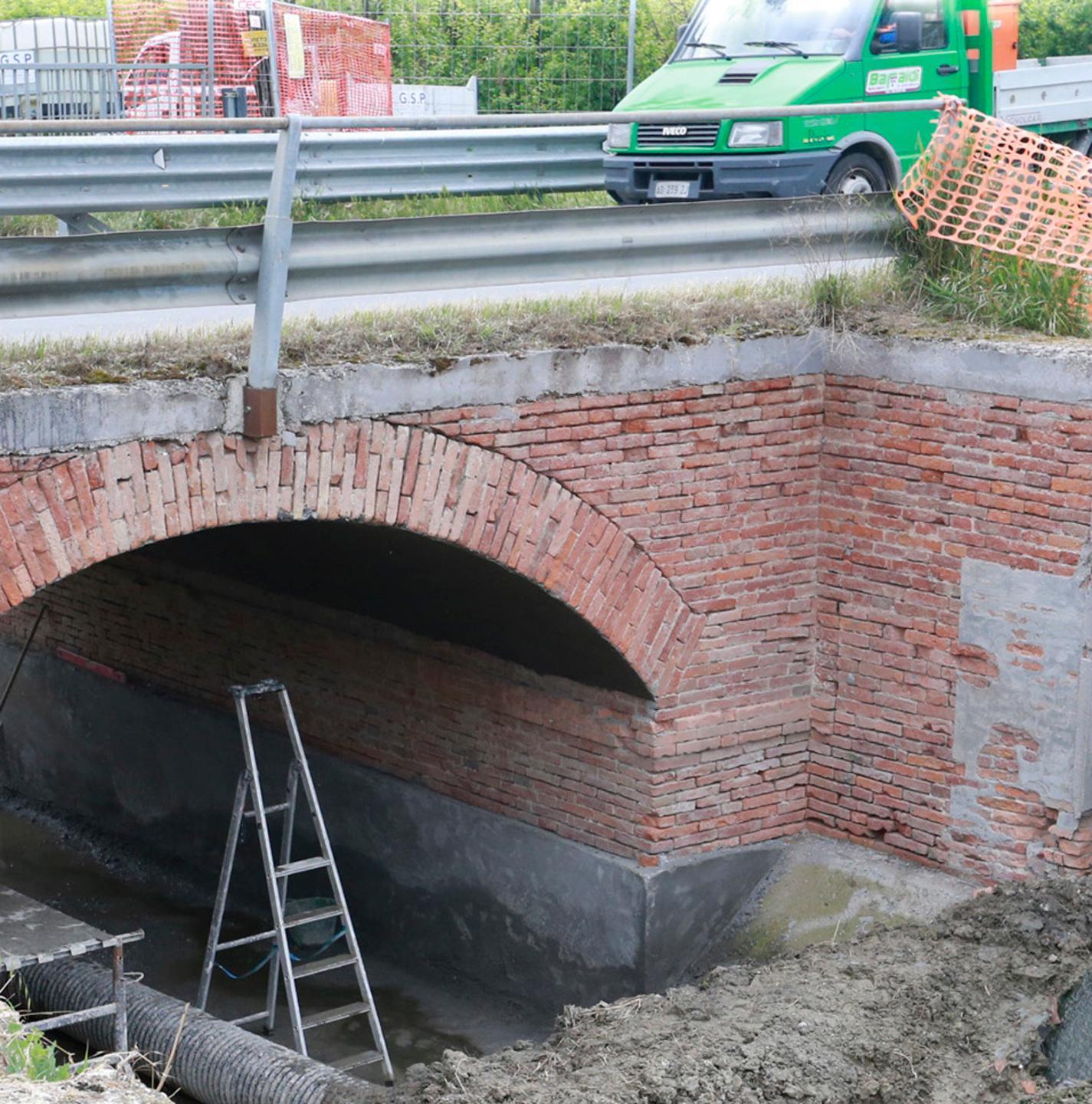 Paura per il ponte di Fossa Signora: iniziano i lavori