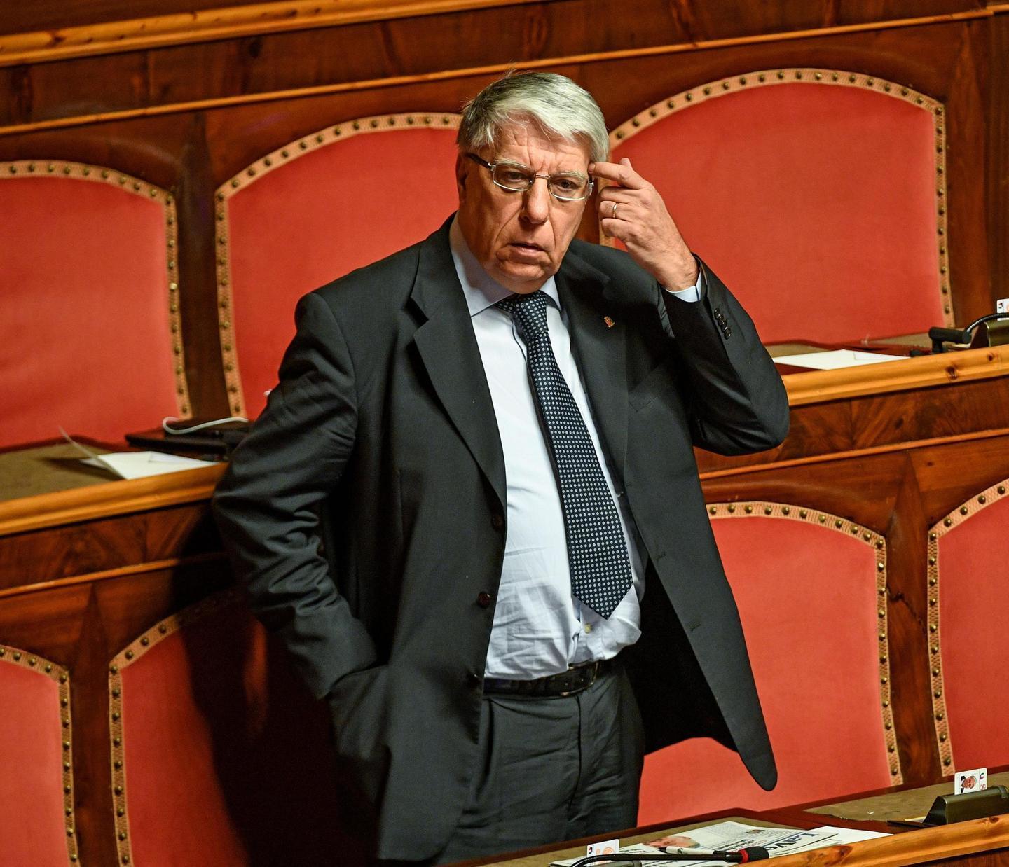 Giovanardi: «Sospendermi? È assurdo» 