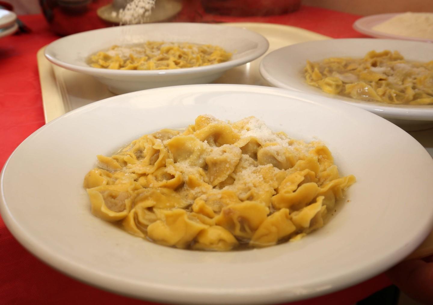 Domani a Fogliano Pollicino Gnus serve cappelletti antifascisti 