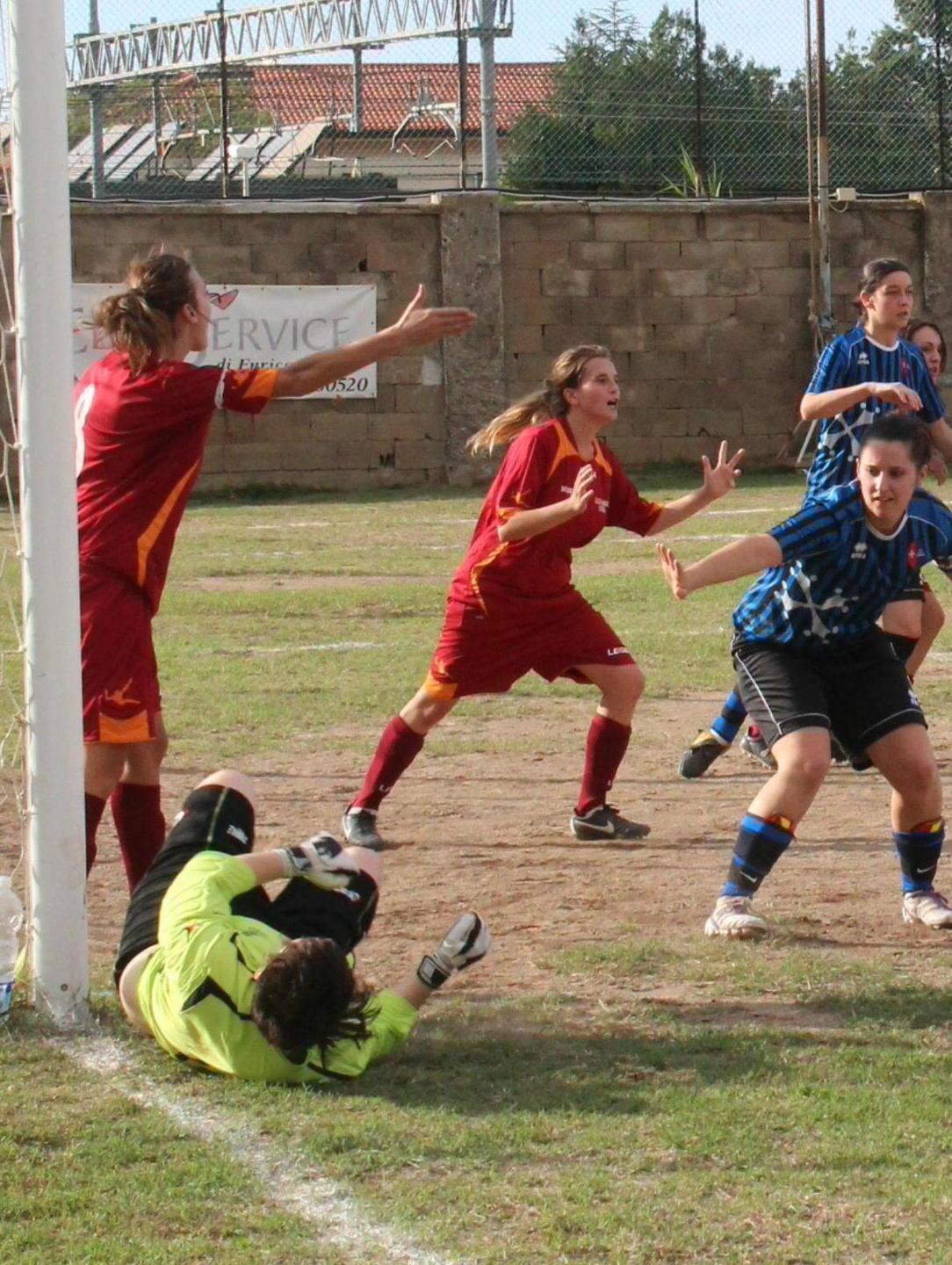 Calcio donne, il Pisa sfida lo Scandicci 
