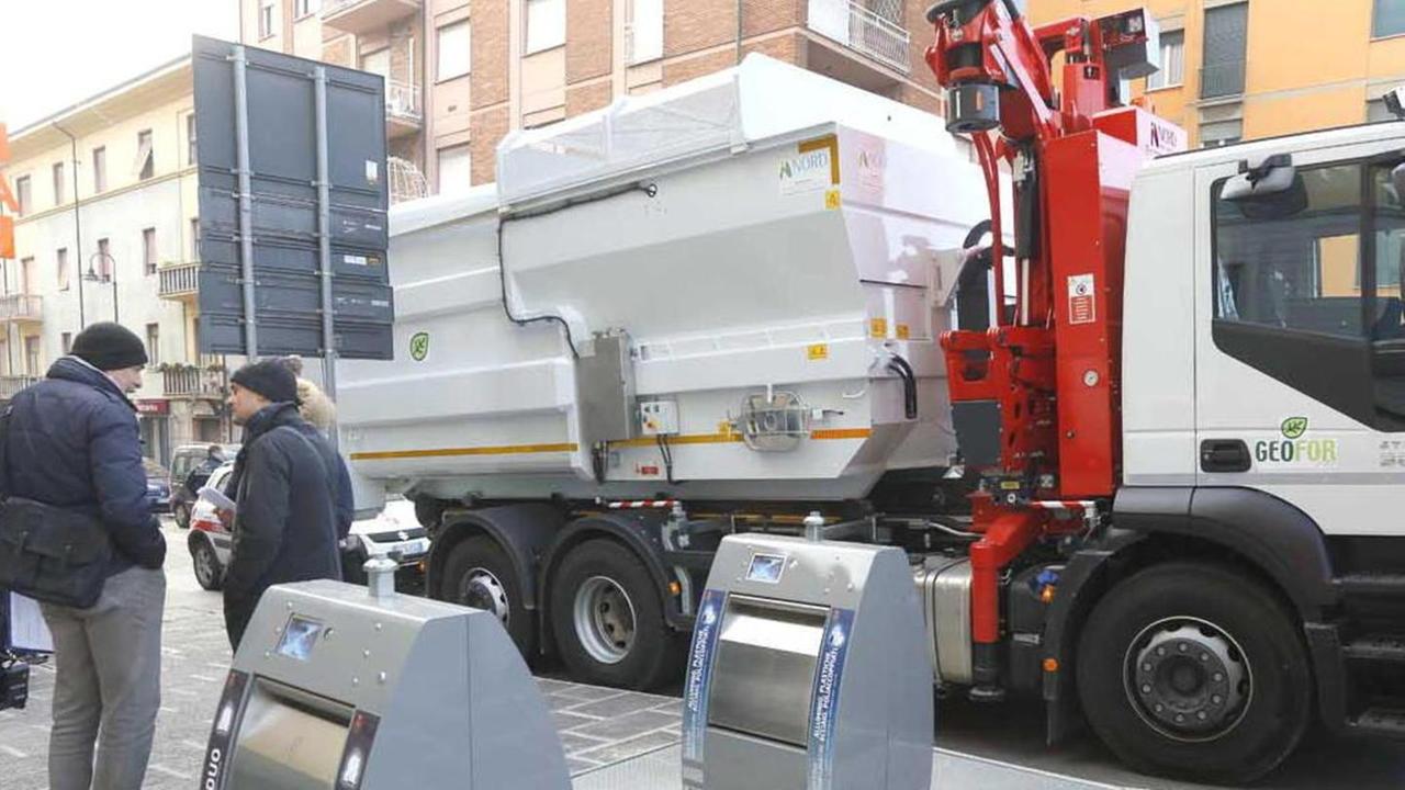 Rifiuti, da lunedì diventa obbligatoria la tessera elettronica