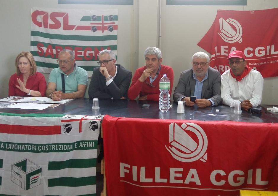 Niente stipendi: il cantiere è a rischio 