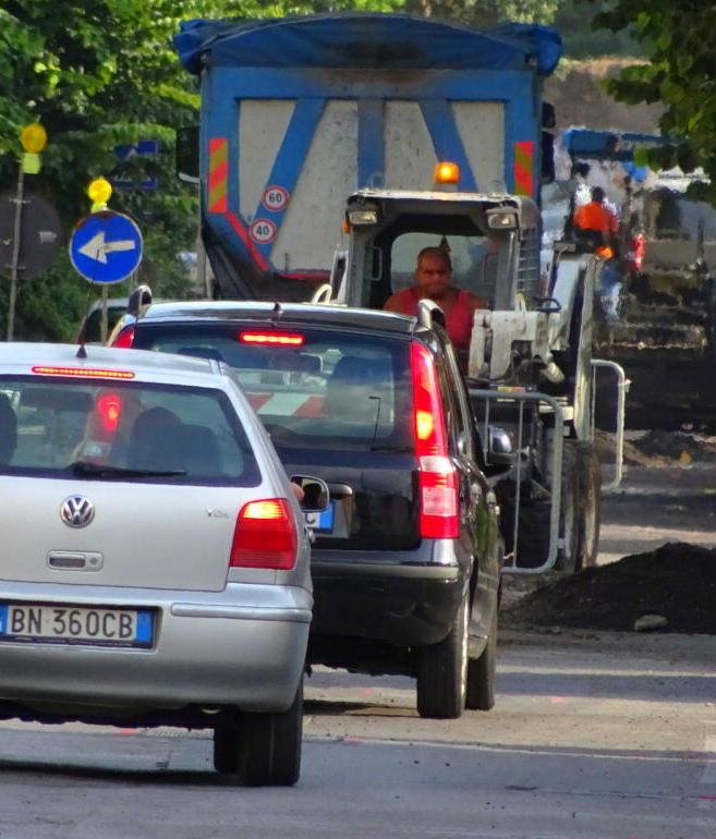 Riasfaltate le strade rotte dai lavori per la fibra 
