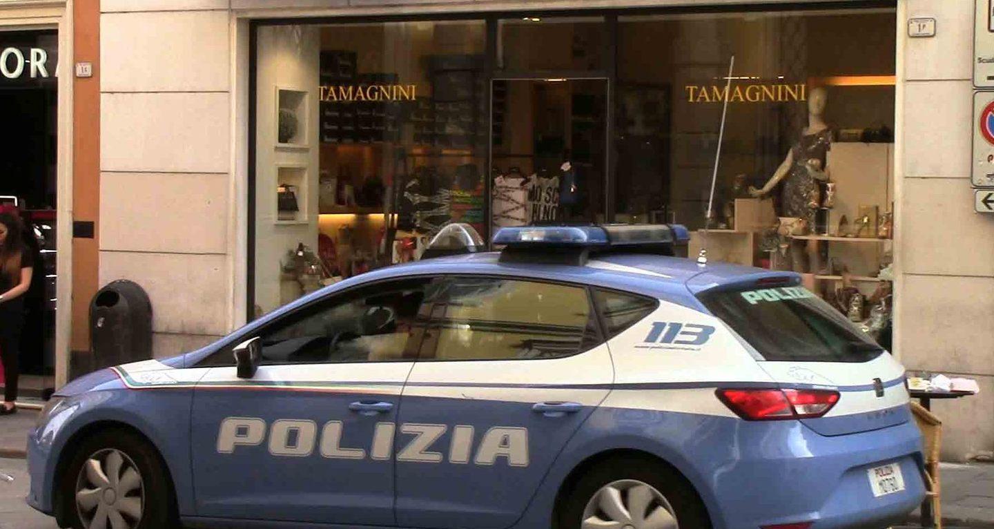 Negoziante “arresta” il ladro 