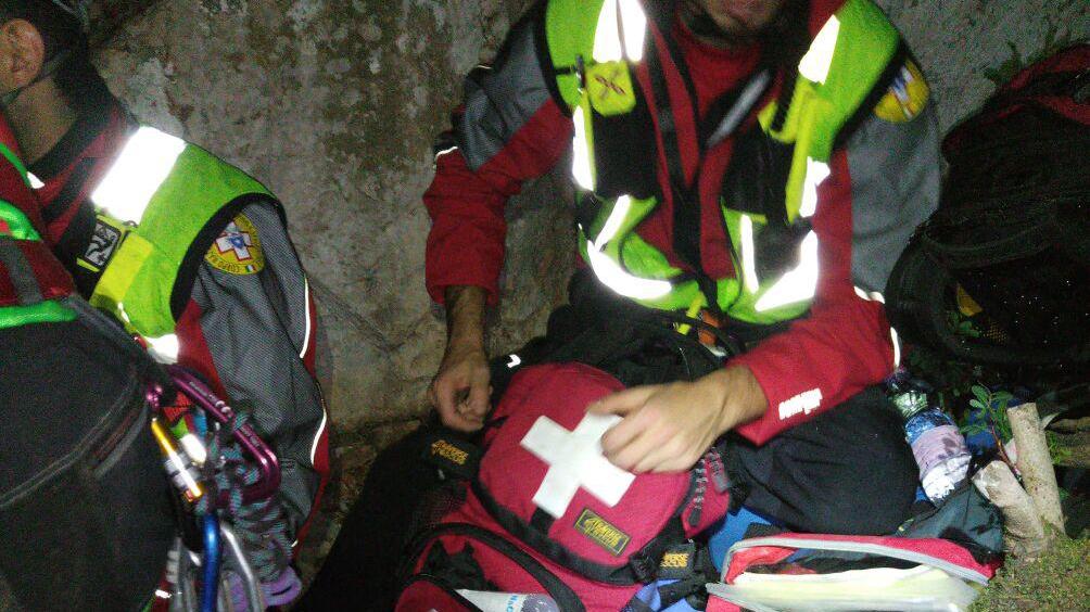 Villagrande Strisaili, soccorso alpino mobilitato nella notte per un motociclista ferito