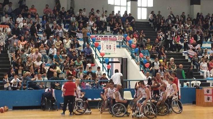 Il Quattro Mori Porto Torres cede in casa a Cantù in gara1 della finale scudetto