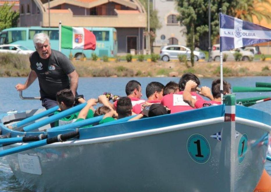Il nautico di Siniscola si laurea campione nella “Remata 2017” 