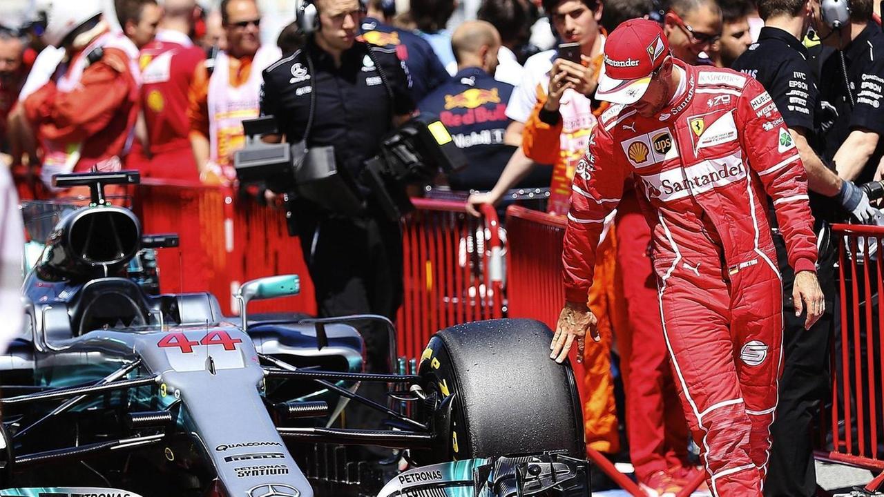 Sfida infinita: pole di Hamilton, Vettel secondo