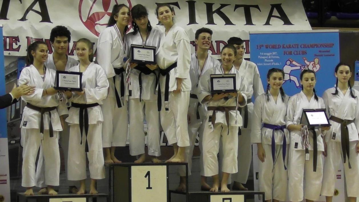 Funakoshi e Nenryukan sul podio