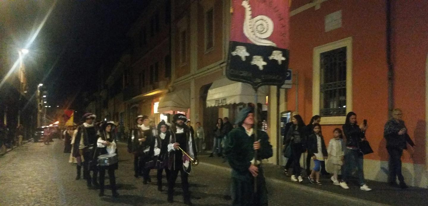 Palio, la Cerchia della Lumaca in testa