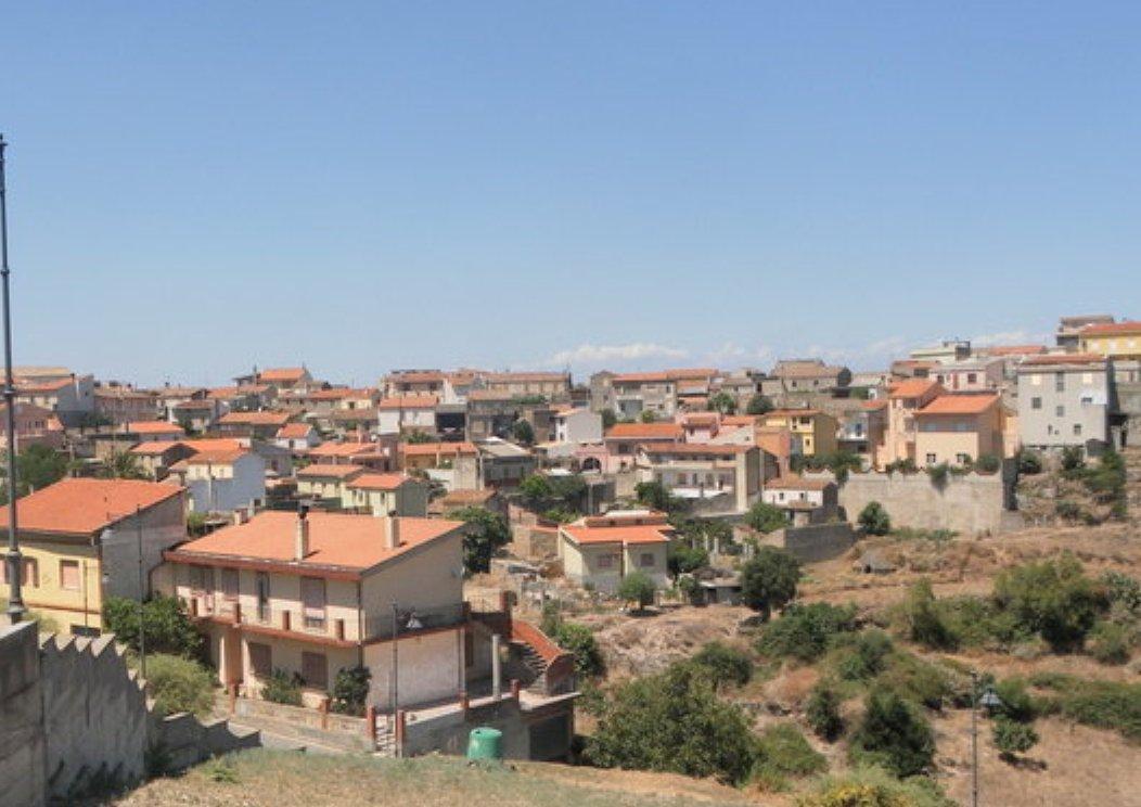 Villasalto, scritte minacciose contro un consigliere comunale