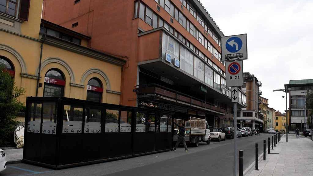 Un nuovo gazebo di fronte al Comune
