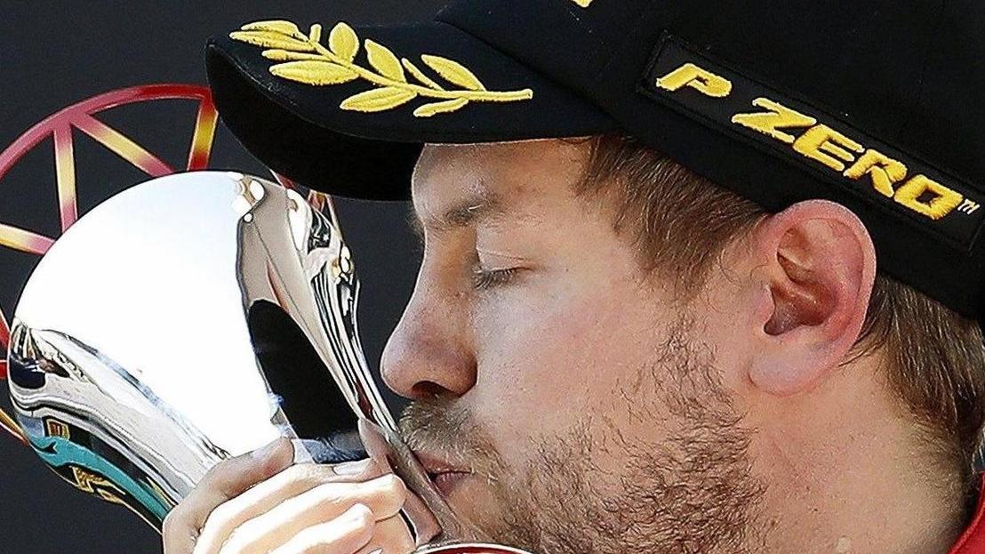 Vettel show, ma vince Hamilton