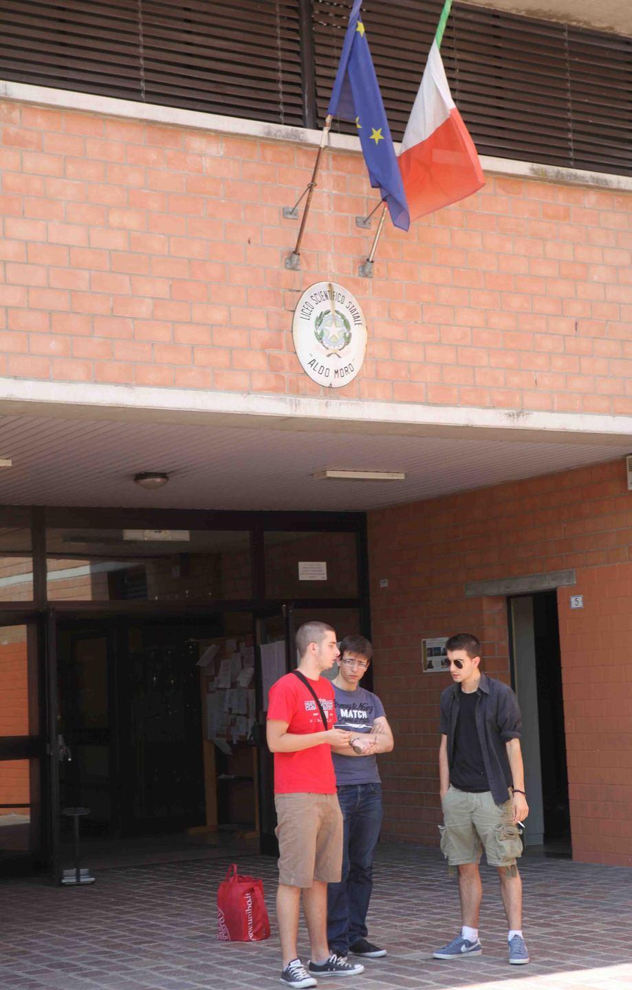 «Il liceo Moro non ci ha mai risposto» 