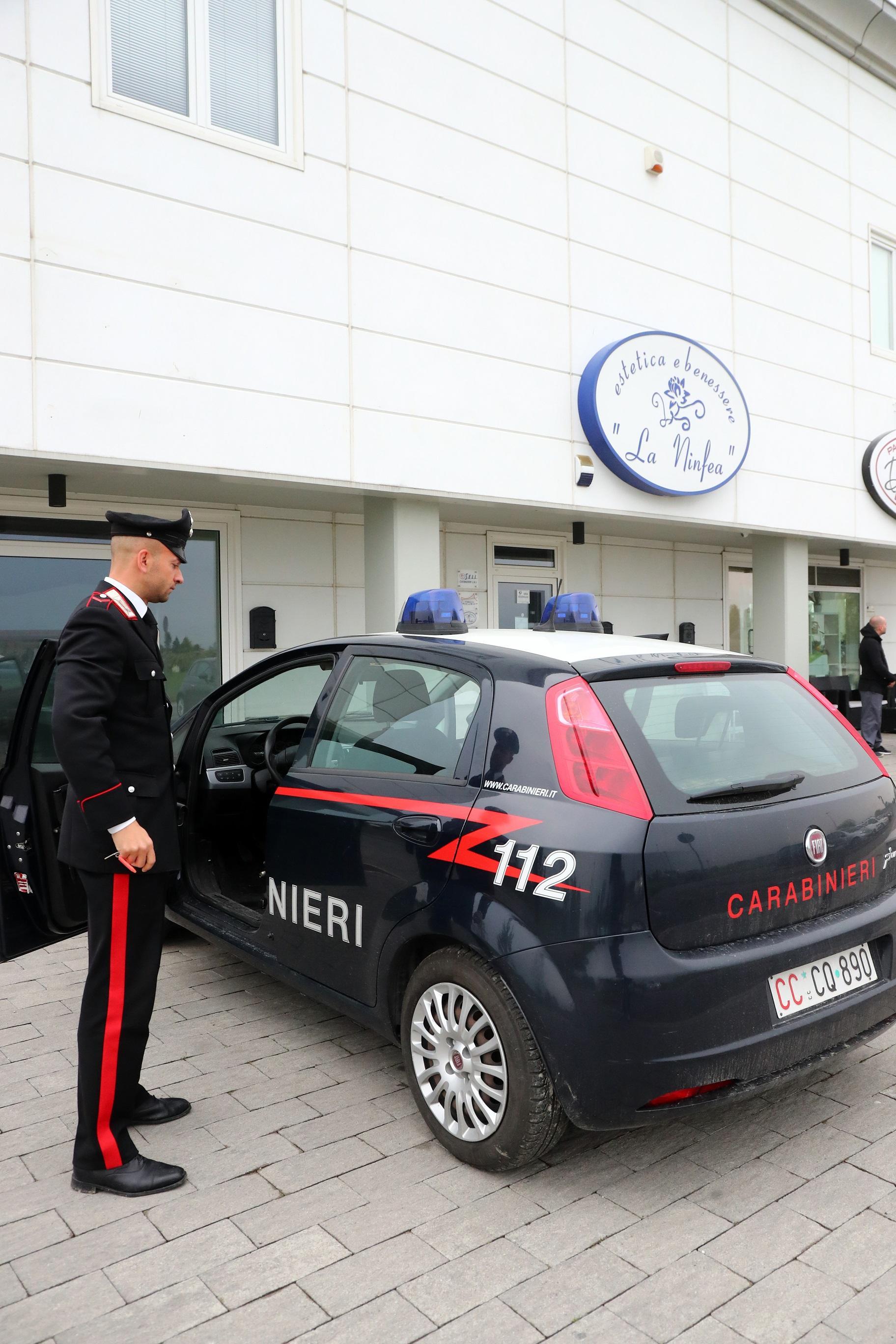 Scandiano, furto nella notte all'officina meccanica