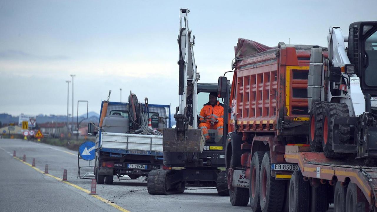 Strada di Patto: la chiusura è una vera croce