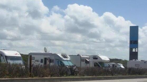 Litorale invaso dai camper nel fine settimana